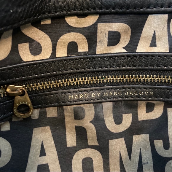 Marc by Marc Jacobs women’s leather hobo shoulder bag - Picture 10 of 11